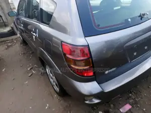 Pontiac Vibe AWD 2006 Gray