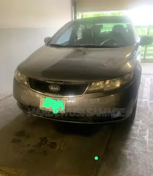 Kia Cerato 2012 Silver