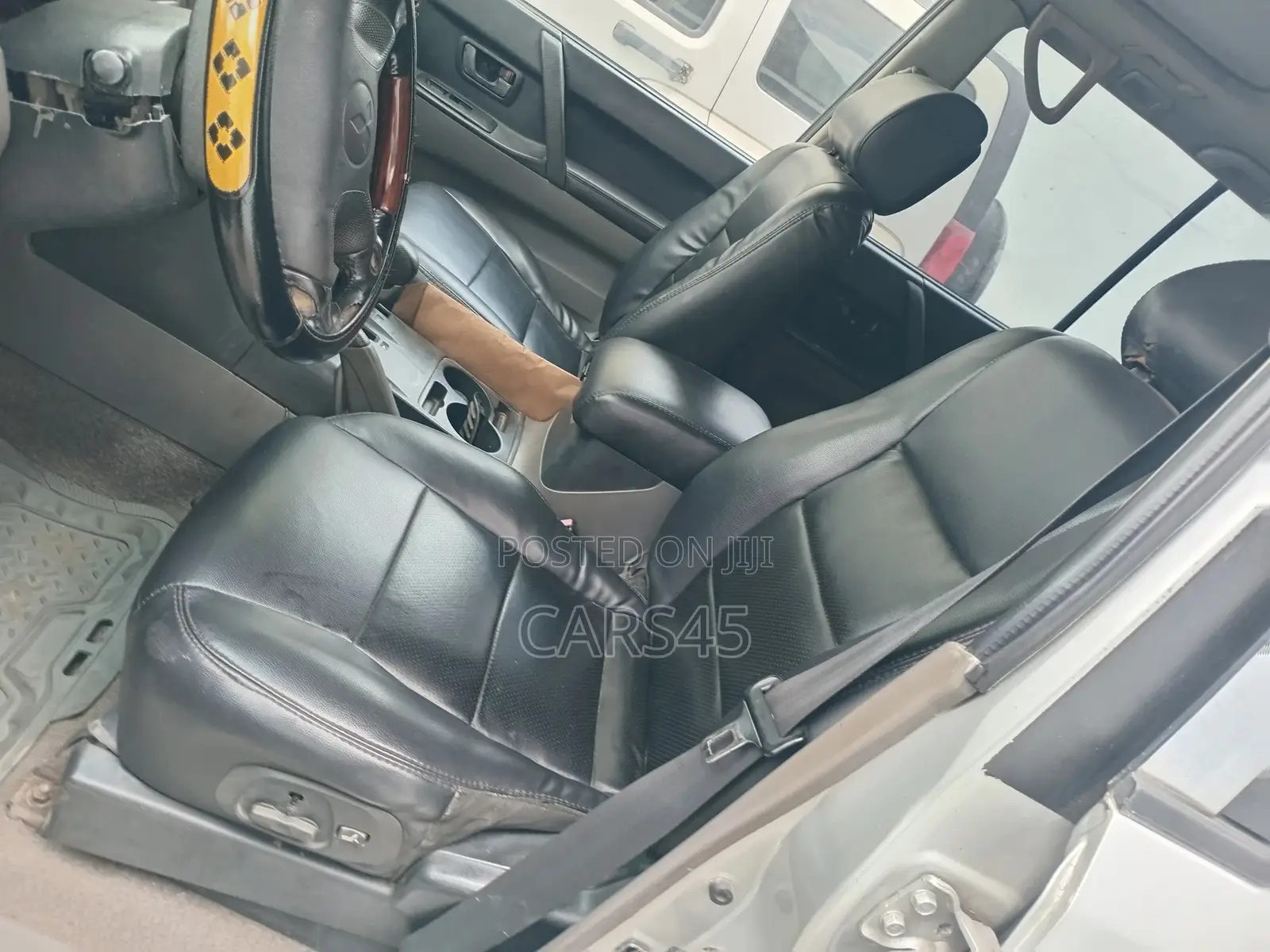 Mitsubishi Montero 2002 Silver