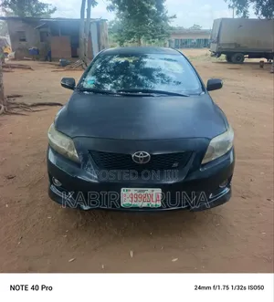 Toyota Corolla 2010 Black
