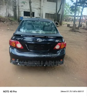 Toyota Corolla 2010 Black