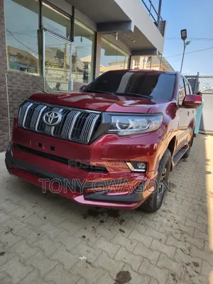 Toyota Land Cruiser Prado 2010 Red