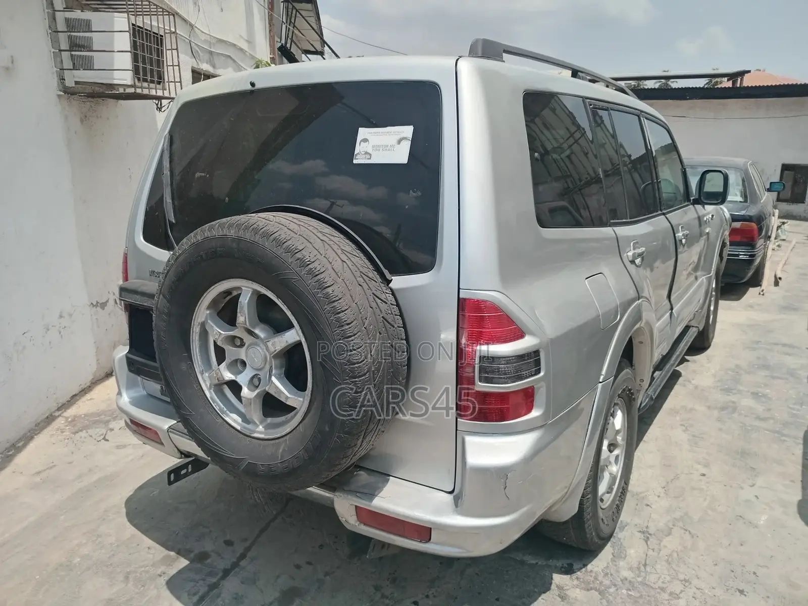 Mitsubishi Montero 2002 Silver