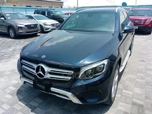 Mercedes-Benz GLC-Class 2018 Blue