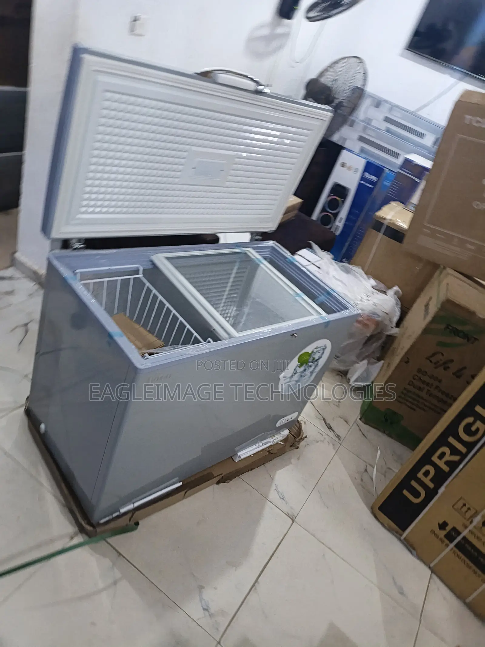 Bona 318l Solar Freezer - Ideal for Pharmacies Clinics