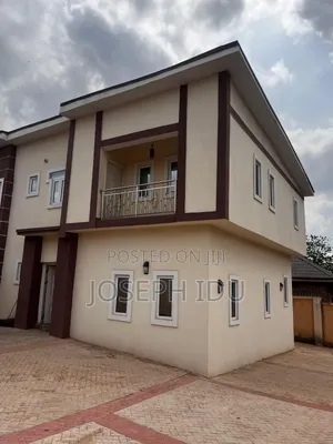 4bdrm Duplex in Golf Estate Enugu for sale