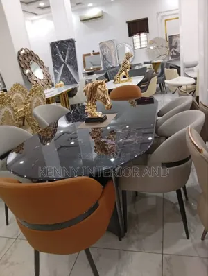 Classic Dinning Table