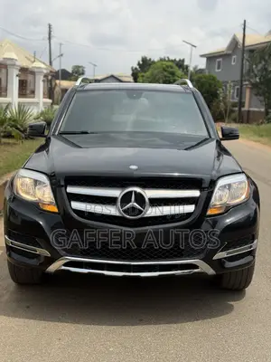 Mercedes-Benz GLK-Class 350 2014 Black