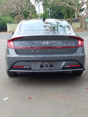Hyundai Sonata SE 2021 Gray
