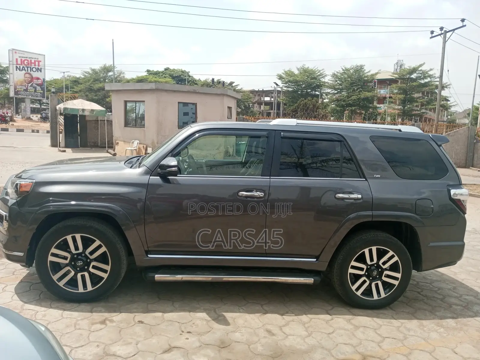 Toyota 4-Runner 2017 Gray