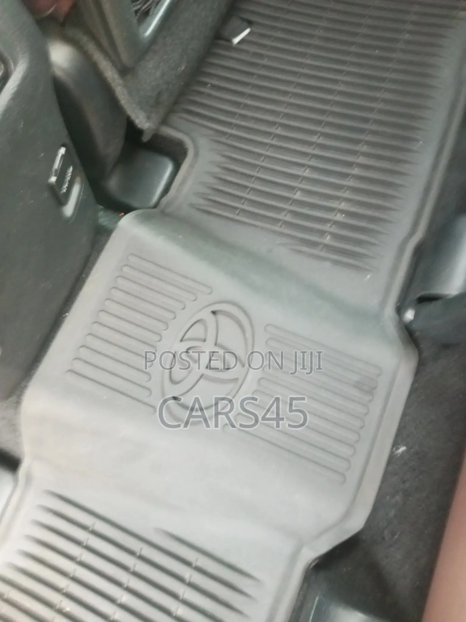 Toyota 4-Runner 2017 Gray