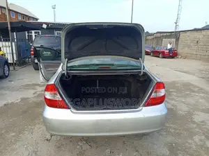 Toyota Camry LE V6 4dr Sedan (3.0L 6cyl 5A) 2003 Silver