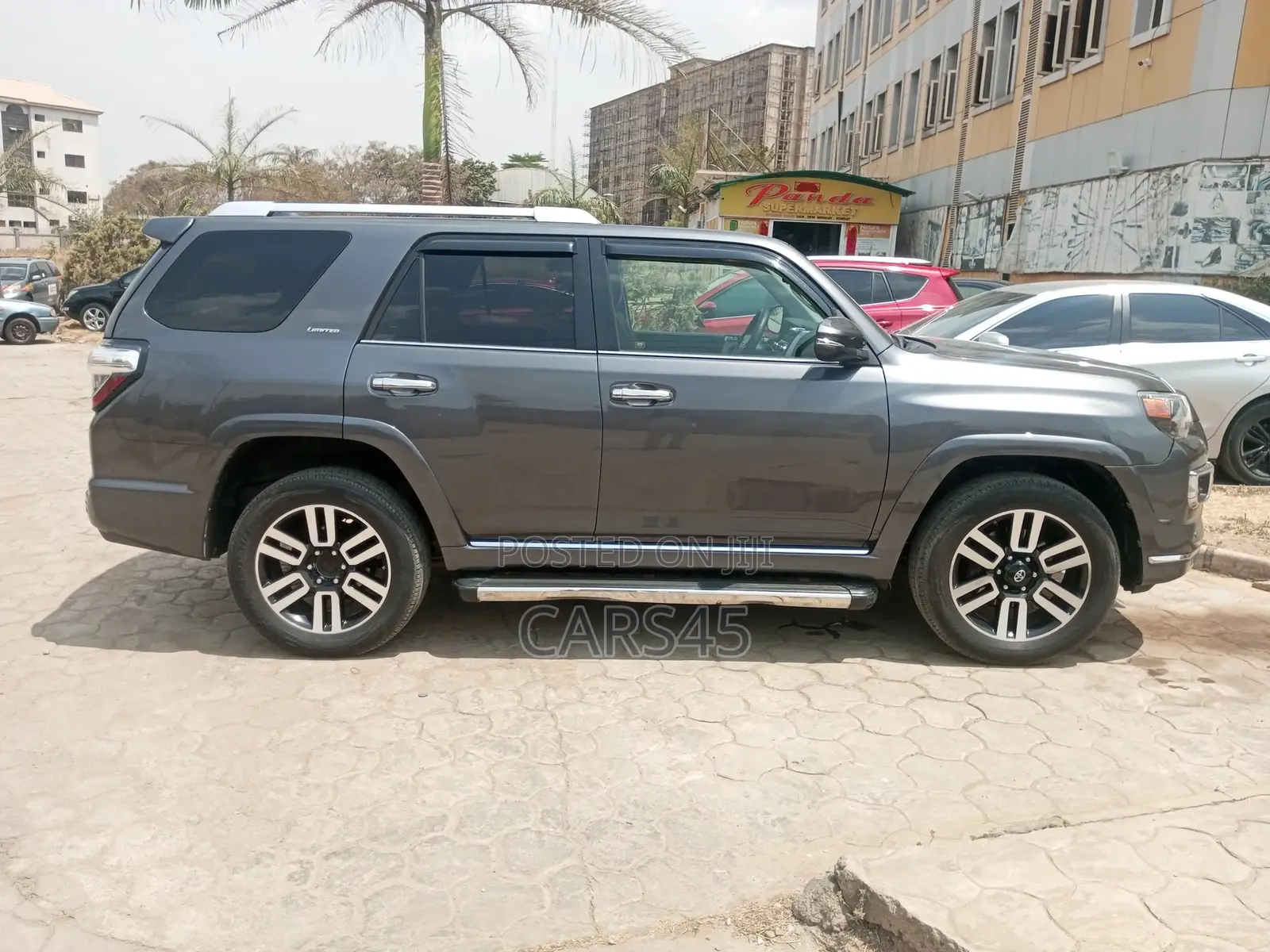 Toyota 4-Runner 2017 Gray