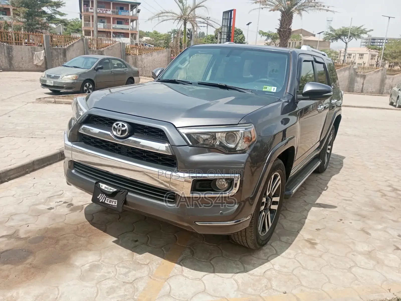 Toyota 4-Runner 2017 Gray