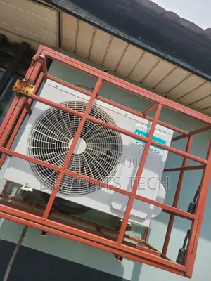 De-Splits Tech Professionally Servicing Hisense Ac