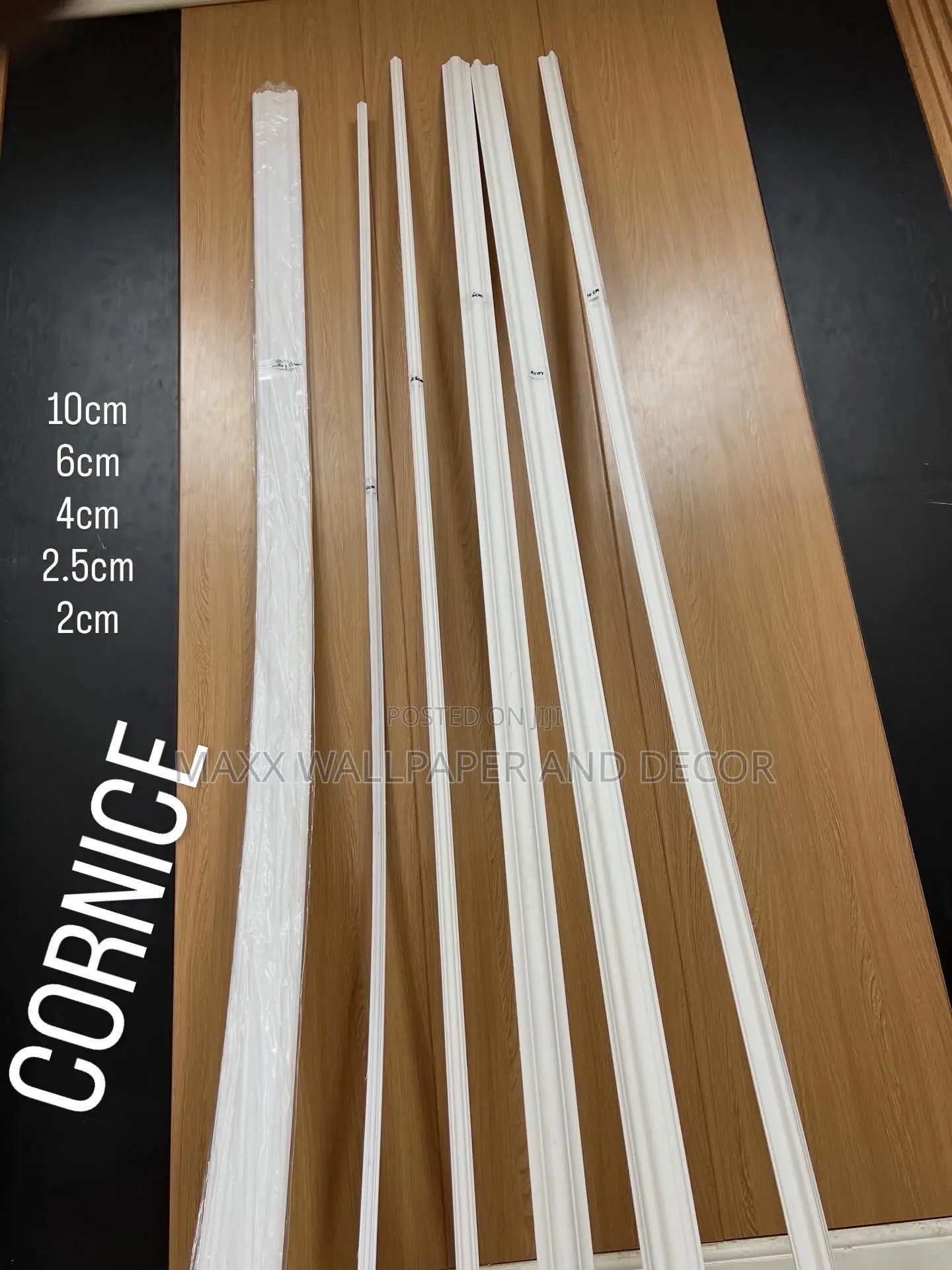 Cornice for Wall