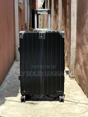 Fly Solid Luggage Traveling Box Medium Size