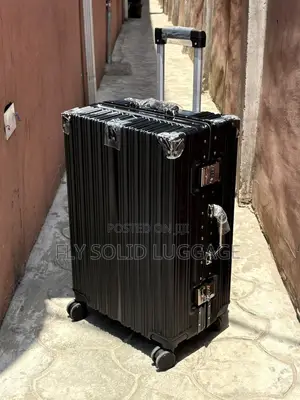 Fly Solid Luggage Traveling Box Medium Size