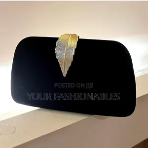 Elegant Black Leaf Clasp Clutch Purse
