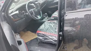 New Toyota Hilux 2025 Matt Black