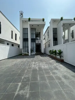 5bdrm Duplex in Ikota for sale