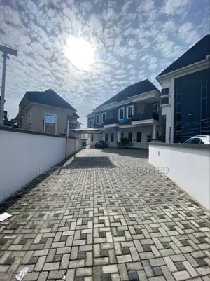 Furnished 4bdrm Duplex in Ikota for rent