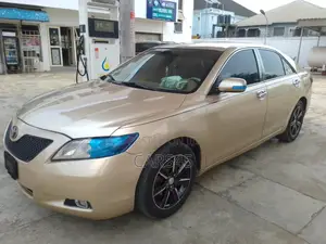 Toyota Camry 2007 Gold