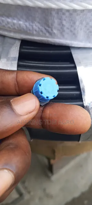 Adjustable Emitter 8 Holes
