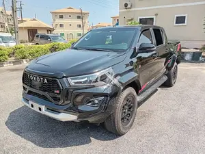 Toyota Hilux 2023 Black