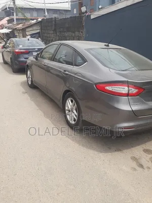 Ford Fusion S 4dr Sedan (2.5L 4cyl 6A) 2014 Gray