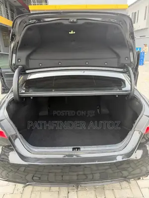 Toyota Camry SE (2.5L 4cyl 8A) 2019 Black
