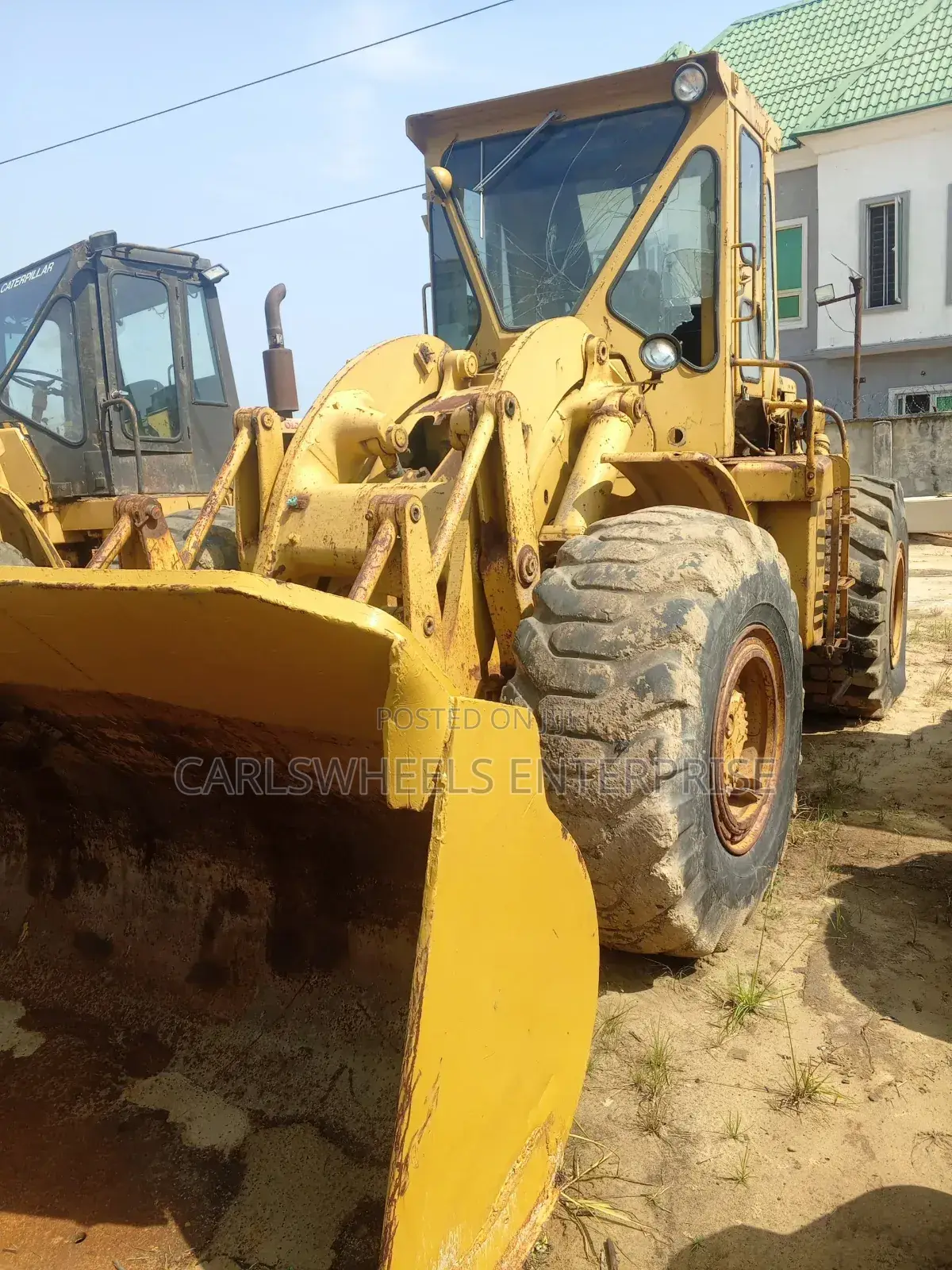 Fairly Foreign Used Caterpillar 966c Payloader.