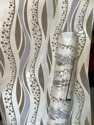 Wallpaper With Beige Touch