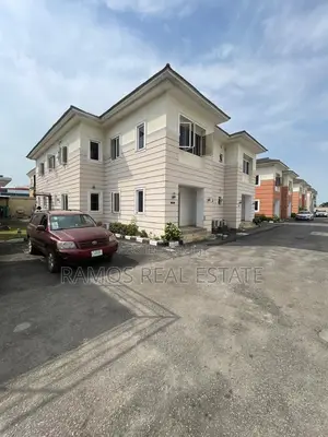 4bdrm Duplex in Lekki Phase 1 for rent