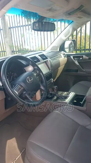 Exclusive Car Rental Service
