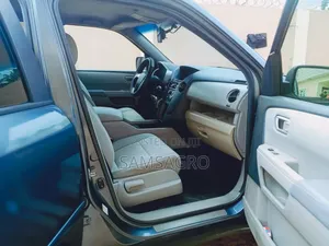 Exclusive Car Rental Service