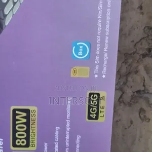 8mp Hd 800w Solar Street Light 2view Lens Ubox Camera