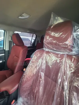 Toyota Hilux 2018 White