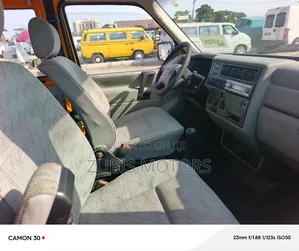 Volkswagen Transporter 2000 Green