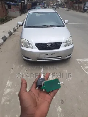 Toyota Corolla Liftback 2005 Silver