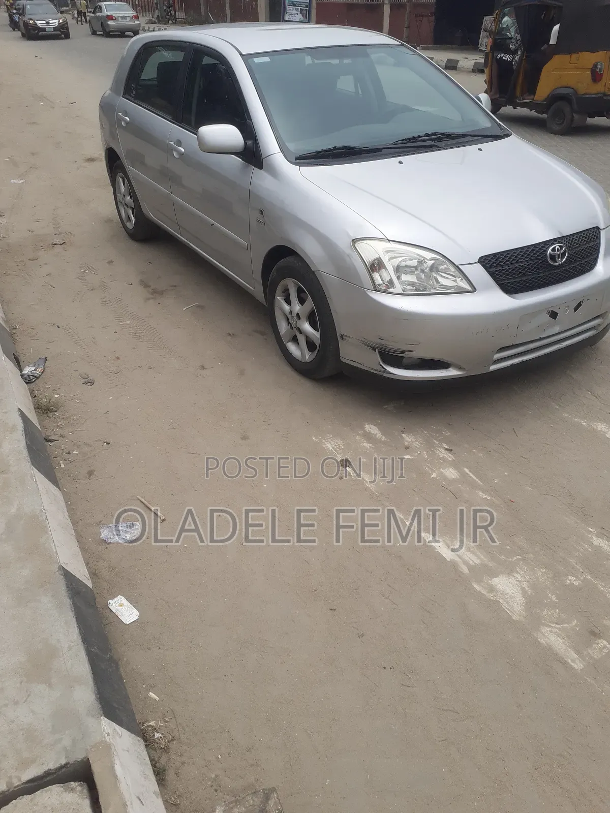 Toyota Corolla Liftback 2005 Silver