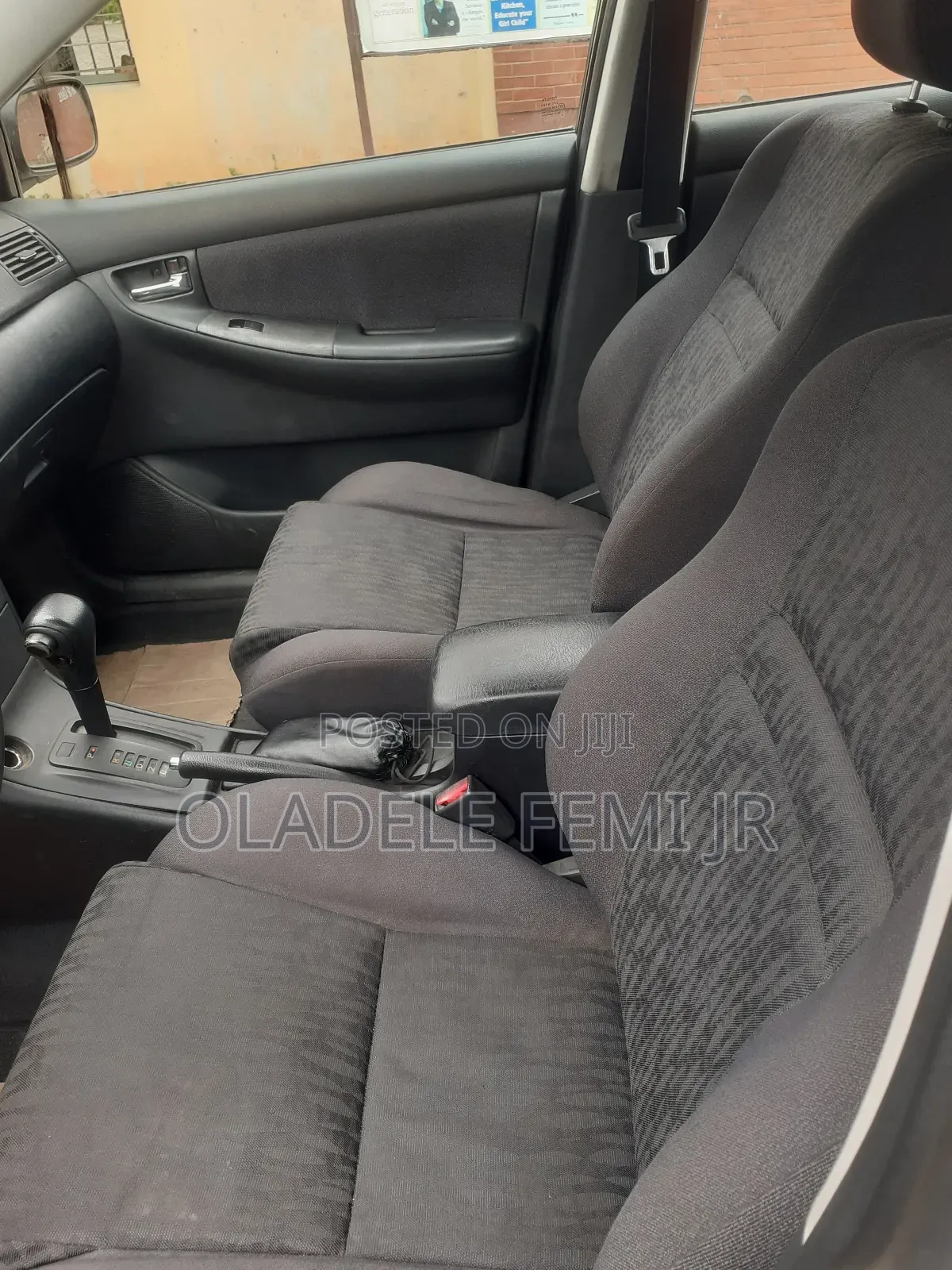 Toyota Corolla Liftback 2005 Silver