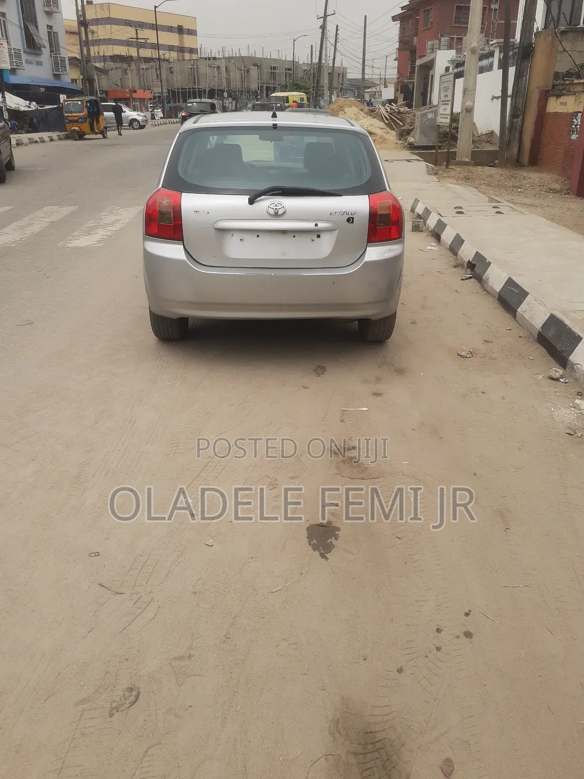 Toyota Corolla Liftback 2005 Silver