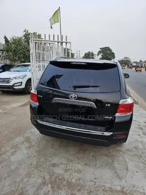 Toyota Highlander 2012 Black