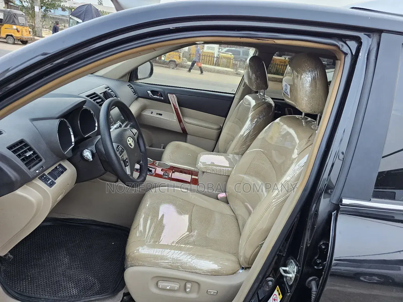 Toyota Highlander 2012 Black