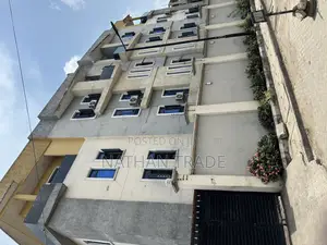3bdrm Block of Flats in Ibadan Street, Ebute Metta for sale