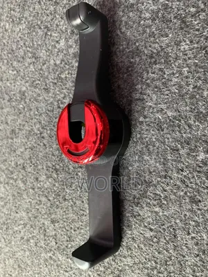 Double Headed Hook With Mobile Phone Holder