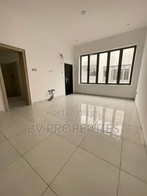 3bdrm Duplex in Chevron for sale