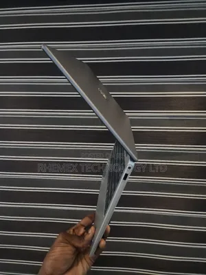 New Laptop HP 240 8GB Intel Core 5 SSD 512GB