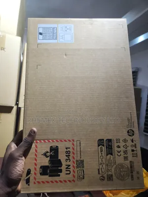 New Laptop HP 240 8GB Intel Core 5 SSD 512GB